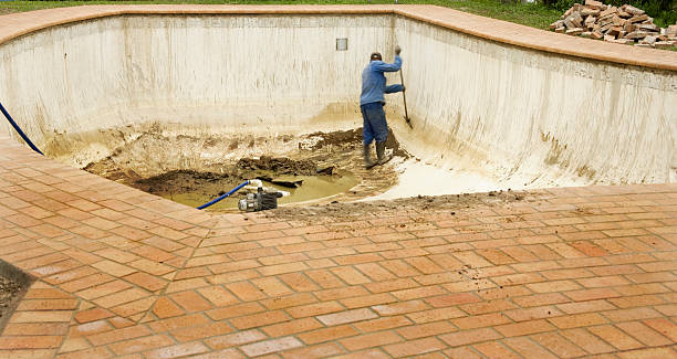 swimming pool repair service