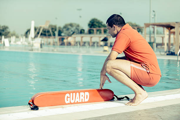 pool lifeguard jobs 