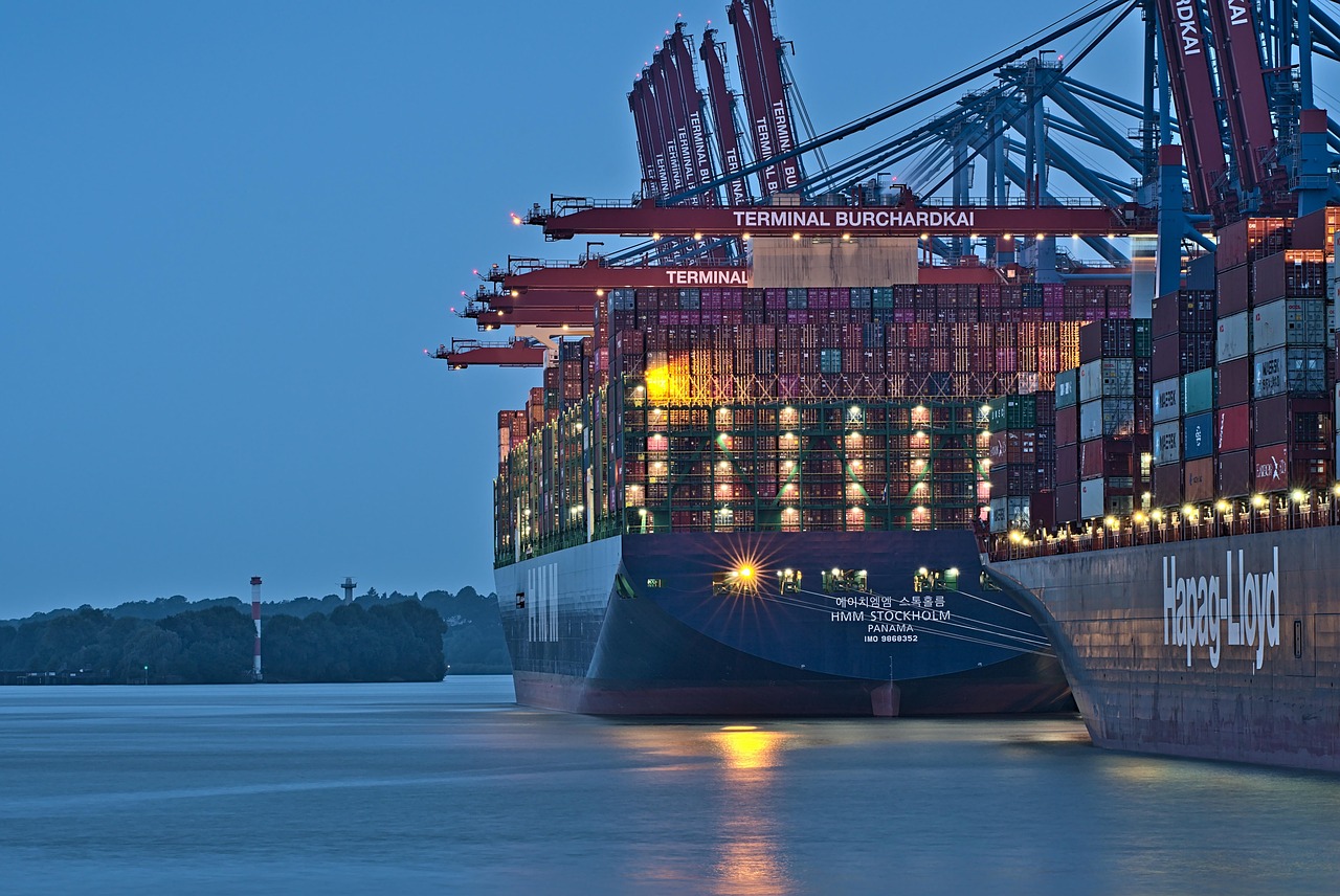 Container Freight and Drayage in Canada 2026: Getting Your Imports from Port to Destination